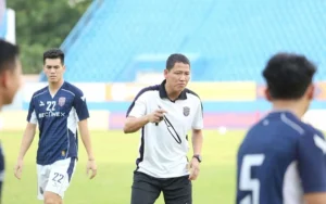Thách thức cho HLV Anh Đức